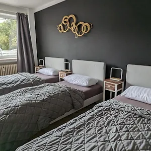 https://deluxe-downtown-apartment.dusseldorf-hotel.net